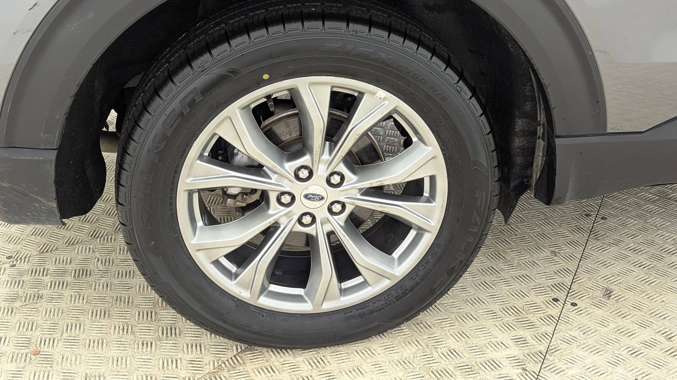 Certified 2024 Ford Explorer Limited image 11