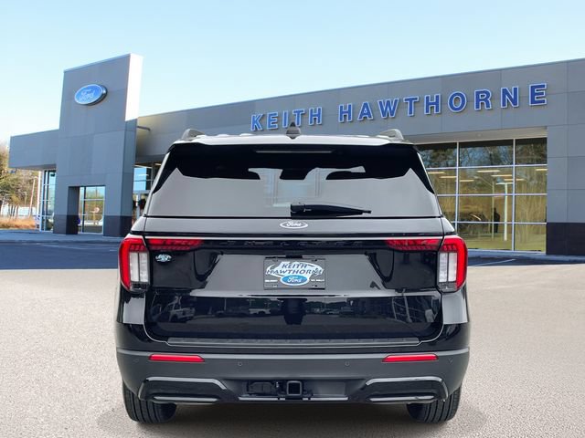 Certified 2025 Ford Explorer ST-Line w/ Premium Package RWD image 5
