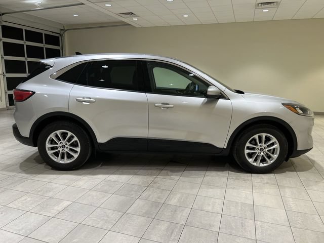 Certified 2020 Ford Escape SE FWD image 6