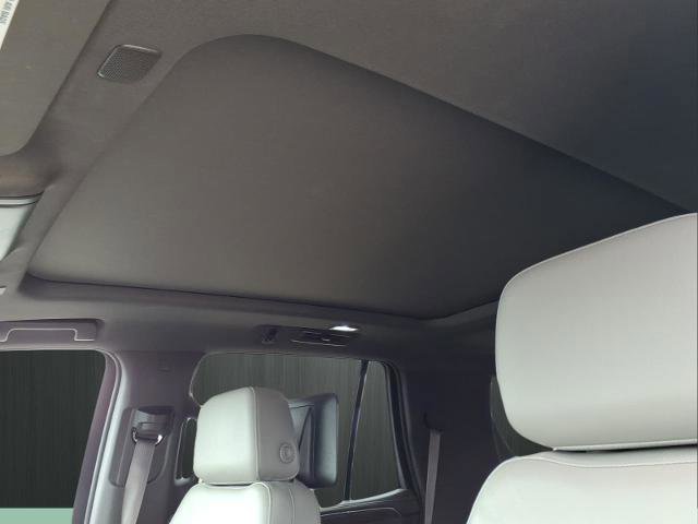 Used 2023 Chevrolet Tahoe Z71 w/ Z71 Off-Road Package image 22