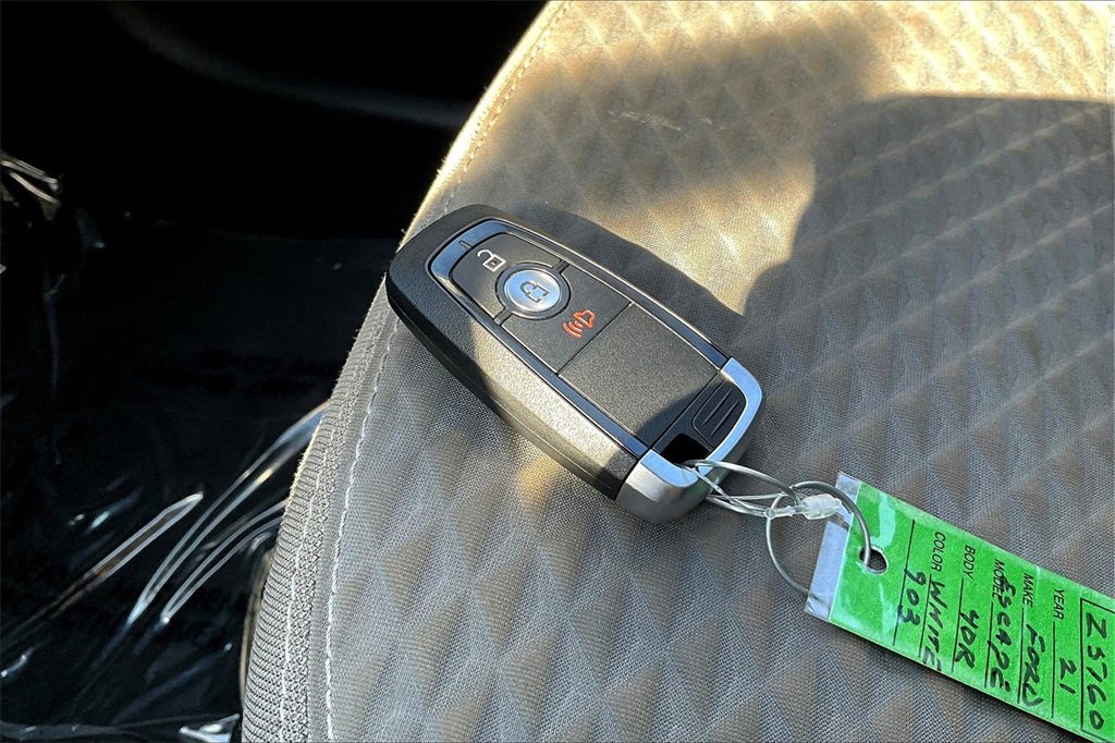 Certified 2021 Ford Escape SE image 12