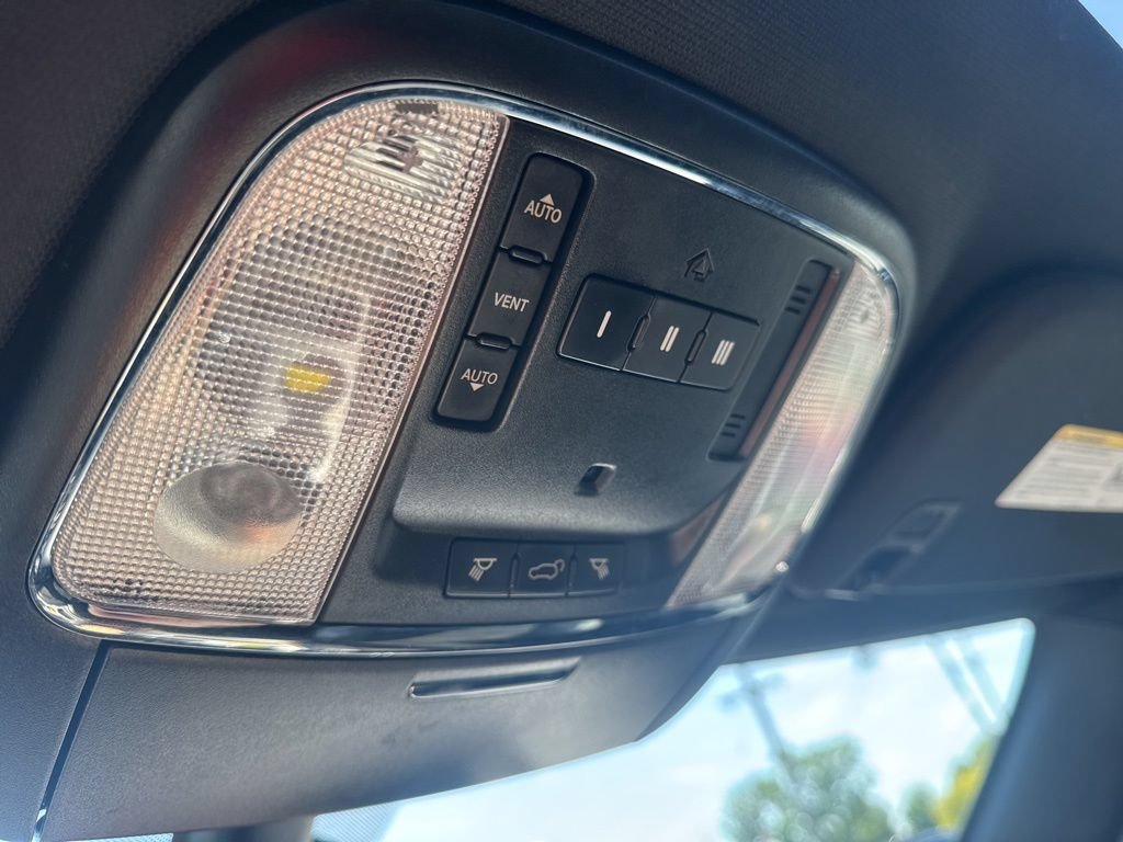 Used 2019 Jeep Grand Cherokee Altitude AWD/4WD image 26