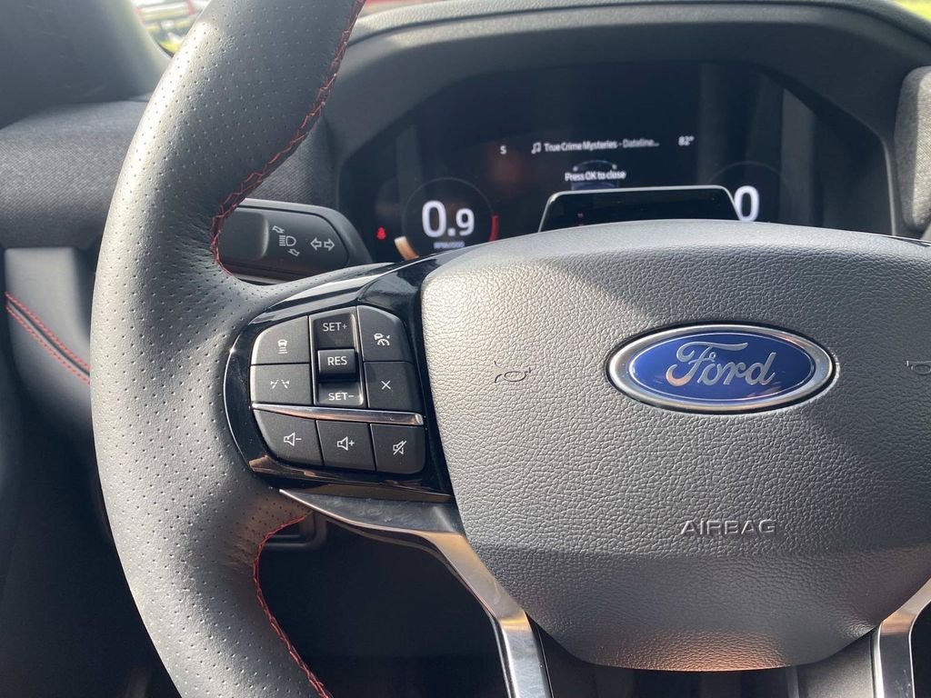 Certified 2025 Ford Explorer ST-Line w/ Premium Package RWD image 33