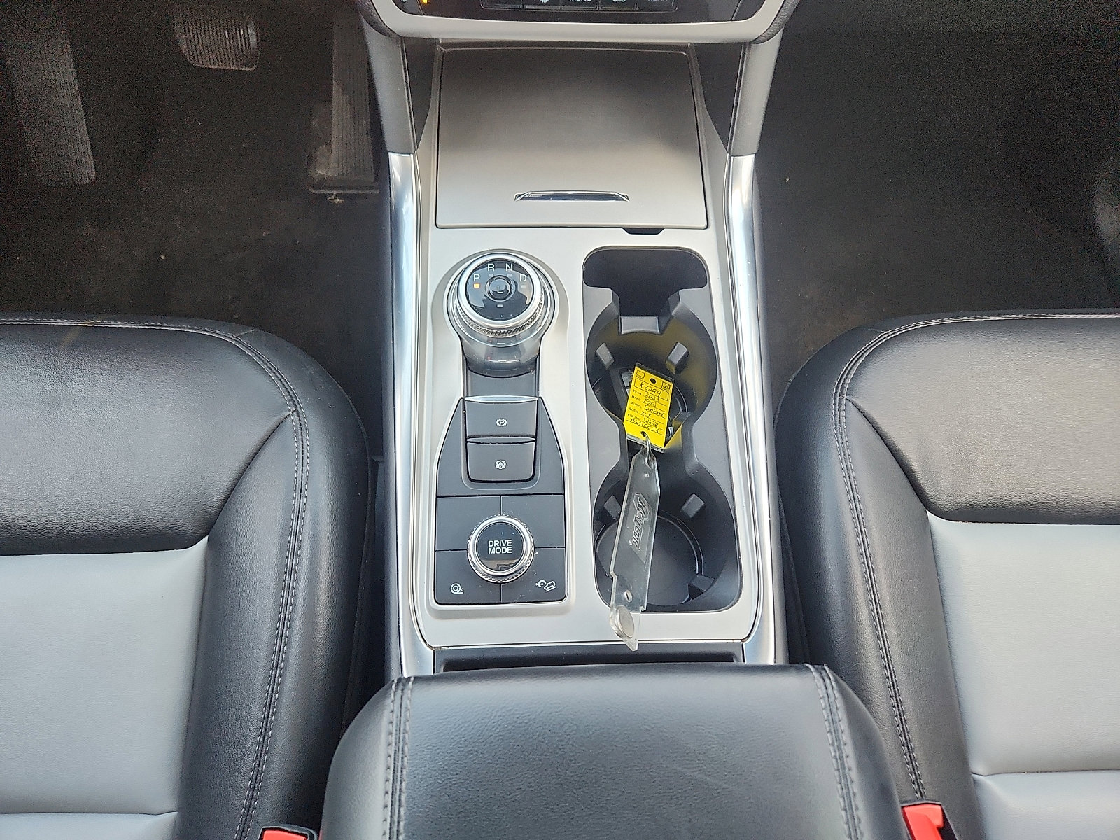 Certified 2023 Ford Explorer XLT w/ Equipment Group 202A image 19