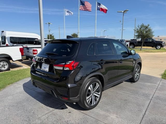 Used 2025 Mitsubishi Outlander Sport AWD image 6