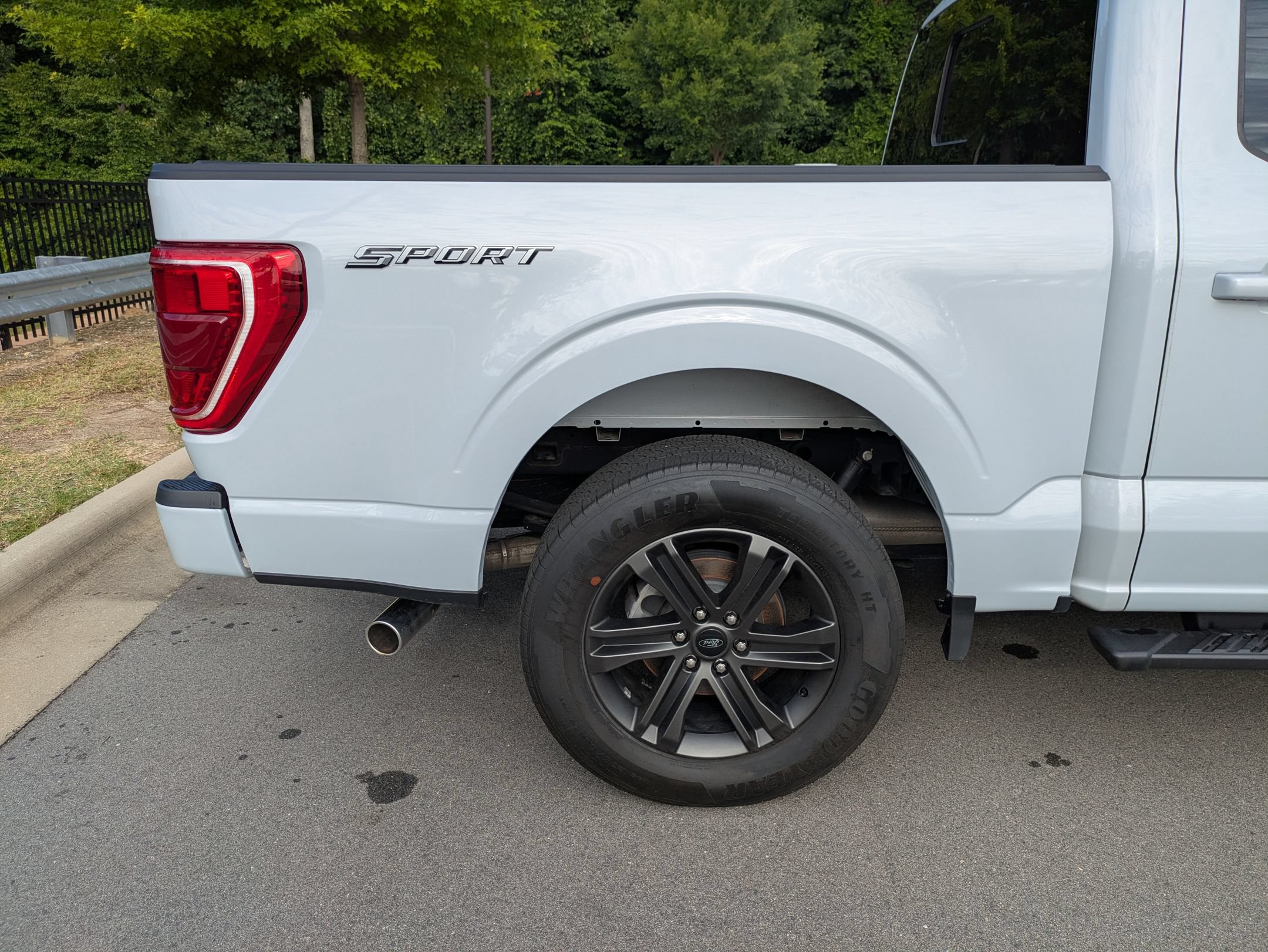 Certified 2022 Ford F150 XLT w/ Equipment Group 301A Mid RWD image 38