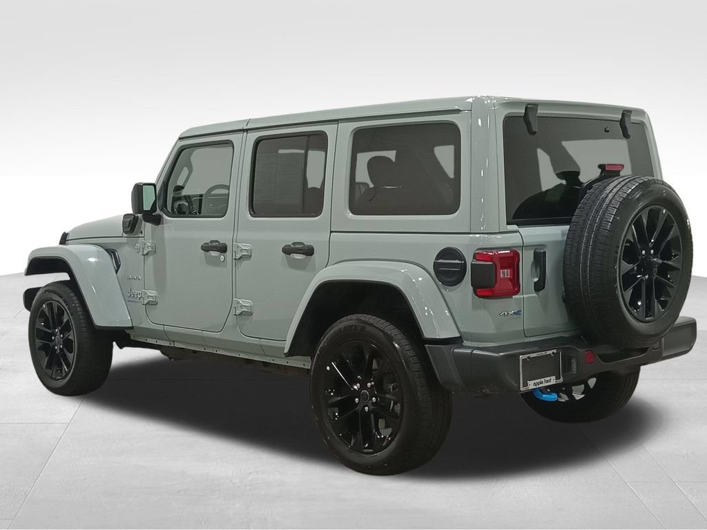 Used 2024 Jeep Wrangler Unlimited Sahara AWD/4WD image 7