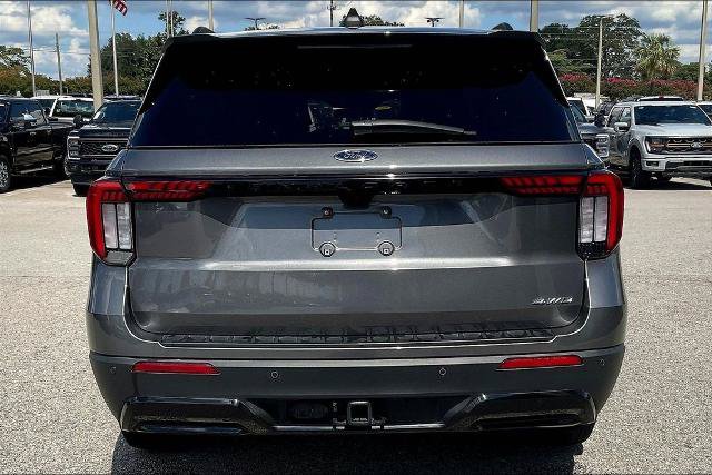 Certified 2025 Ford Explorer ST-Line AWD/4WD image 5