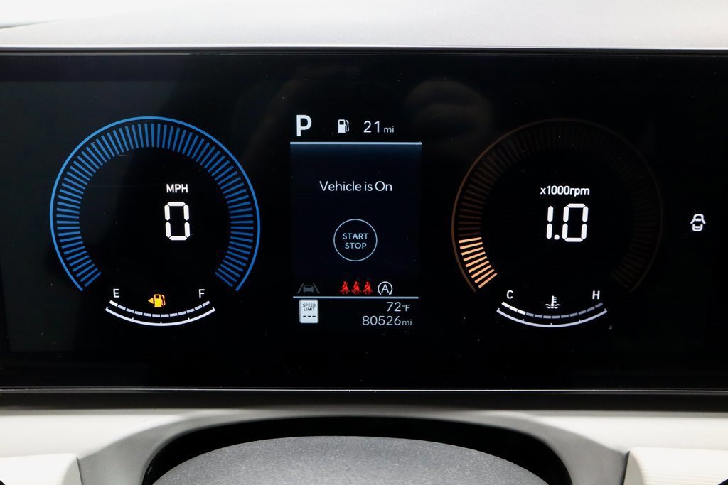 Used 2025 Hyundai Tucson SE image 27