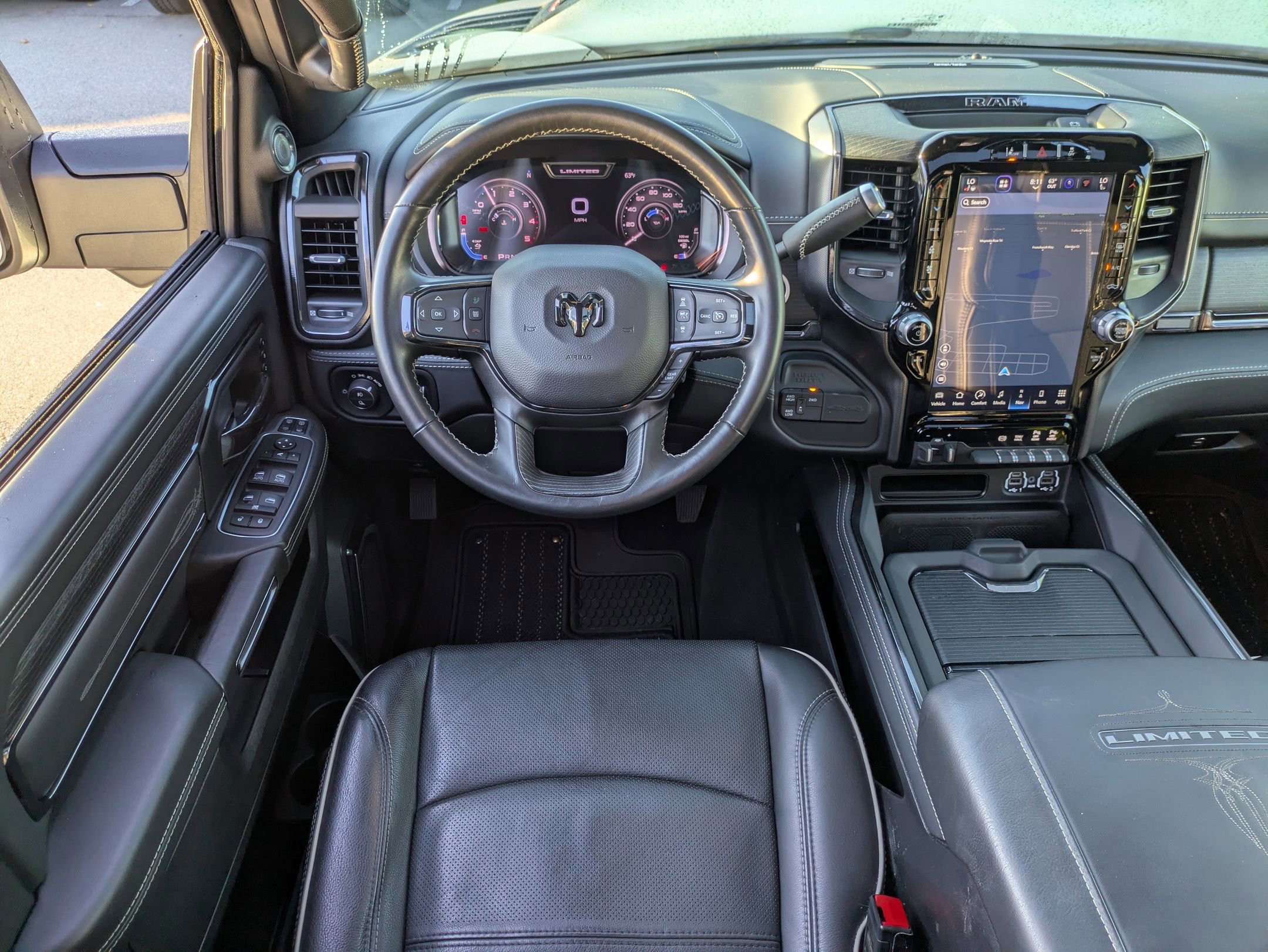 Used 2024 RAM 2500 Limited image 32