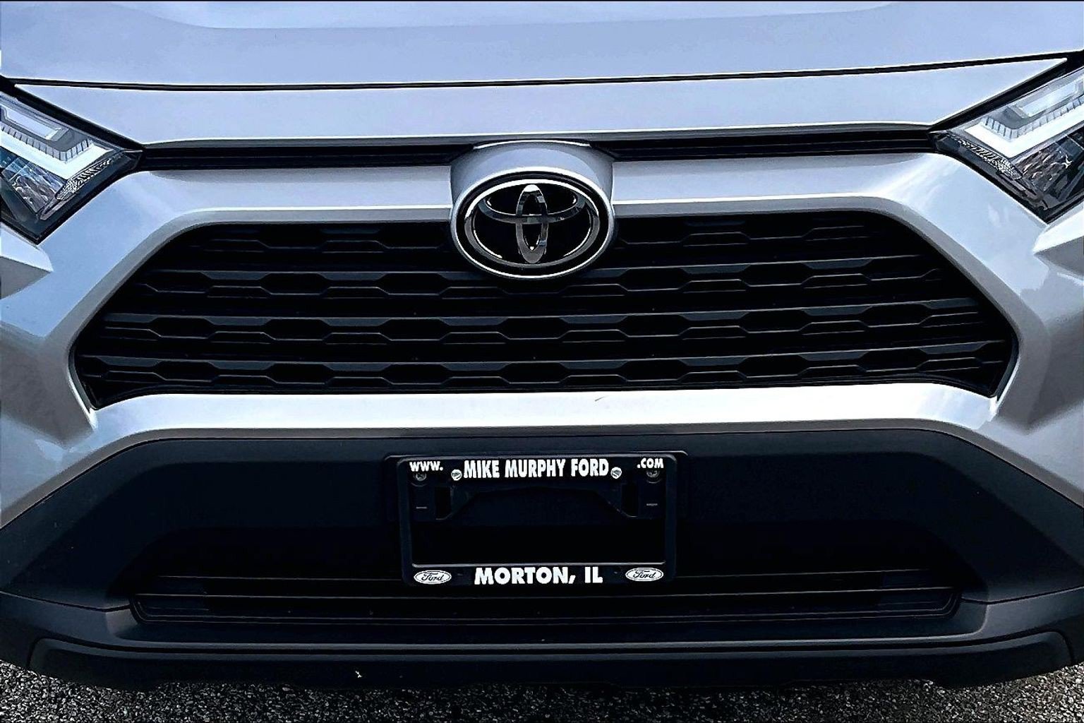 Used 2025 Toyota RAV4 LE AWD/4WD image 32