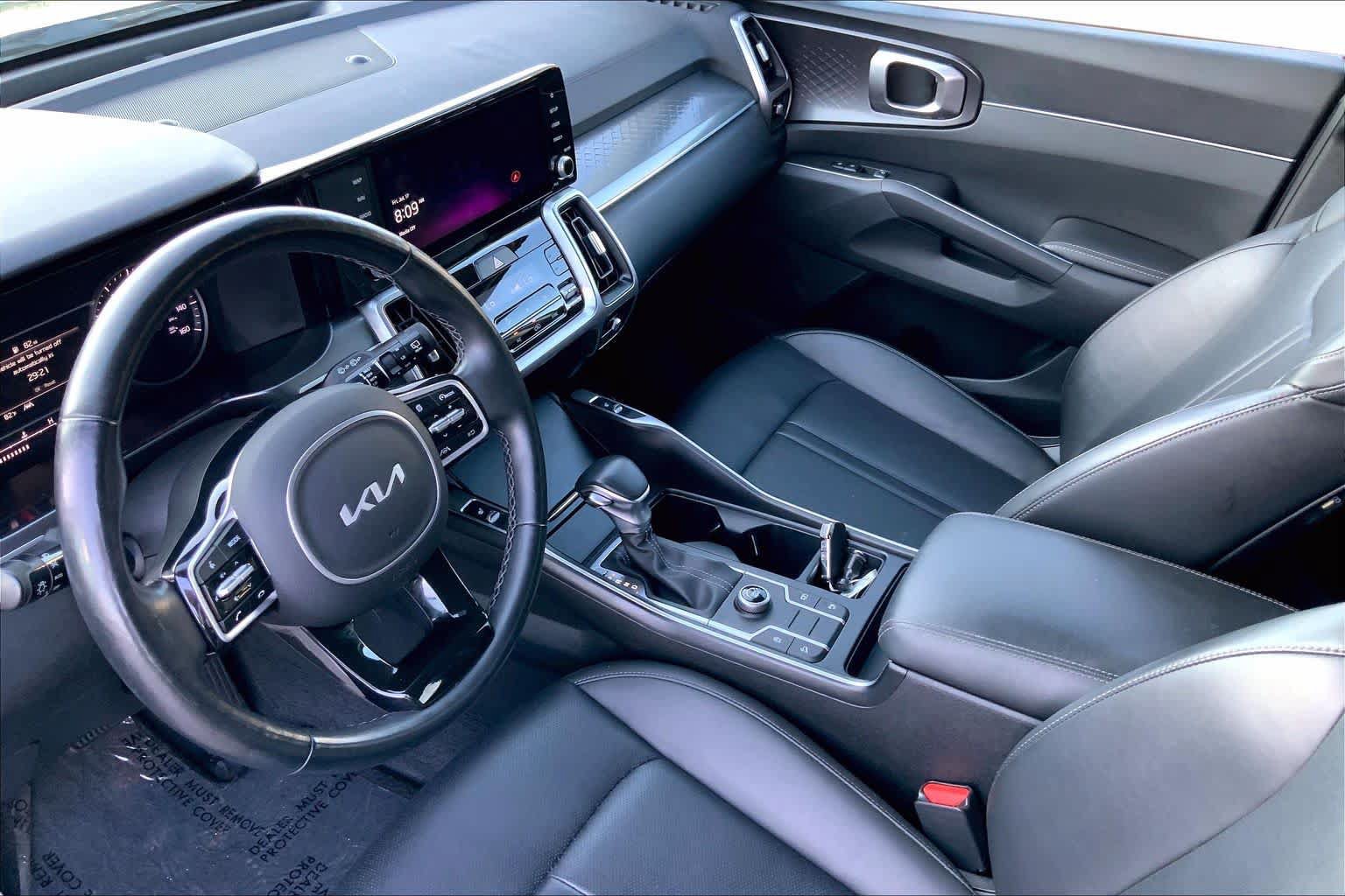 Used 2023 Kia Sorento S w/ Panoramic Sunroof Package FWD image 16