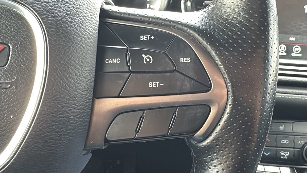 Used 2023 Dodge Durango SXT image 13