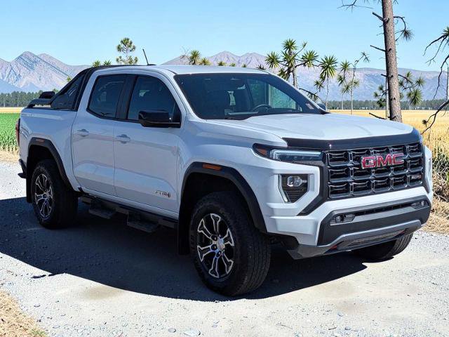 Used 2025 GMC Canyon AT4 AWD/4WD image 8