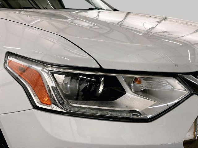 Used 2021 Chevrolet Traverse LT FWD image 28
