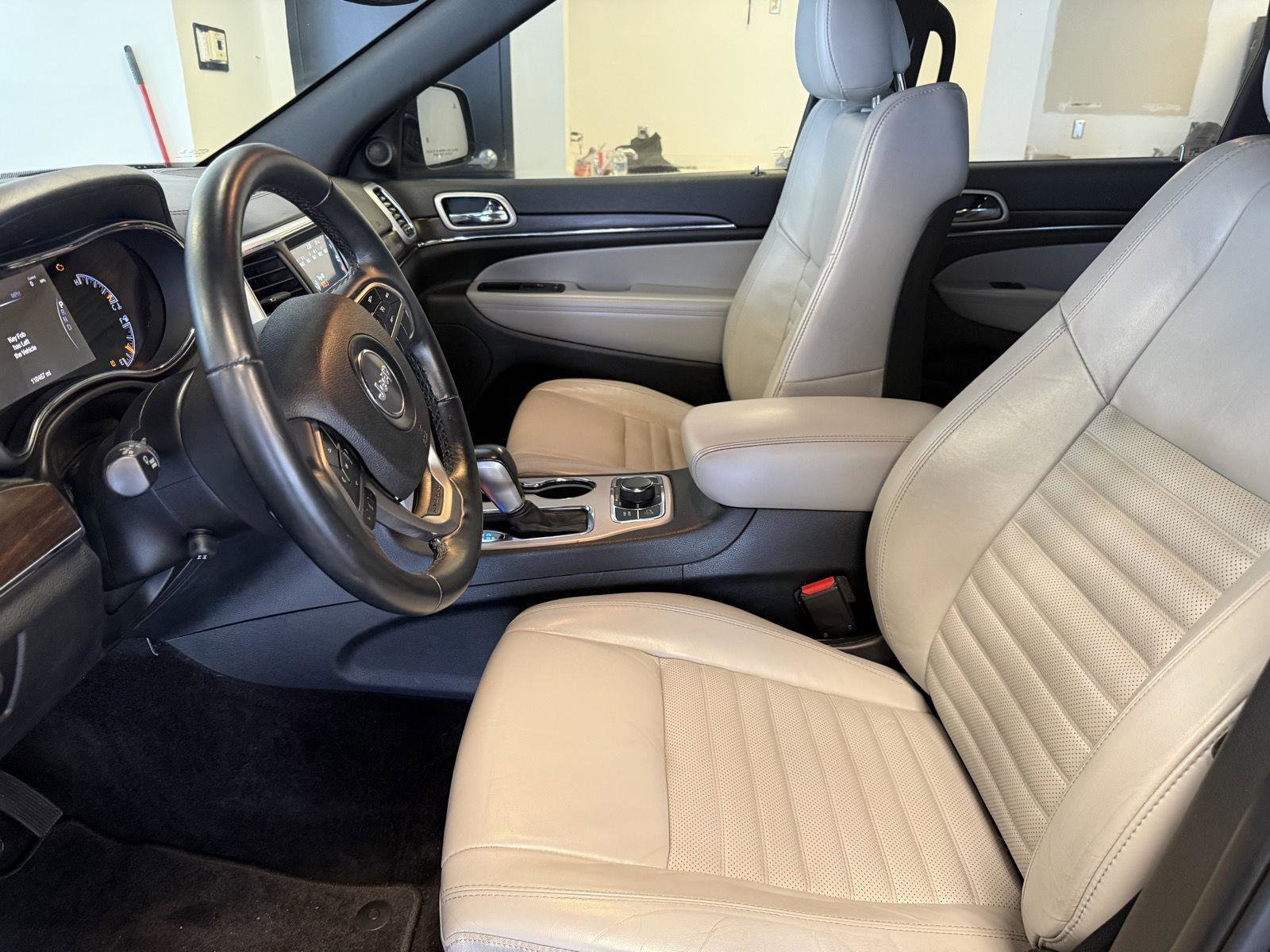 Used 2018 Jeep Grand Cherokee Limited image 16