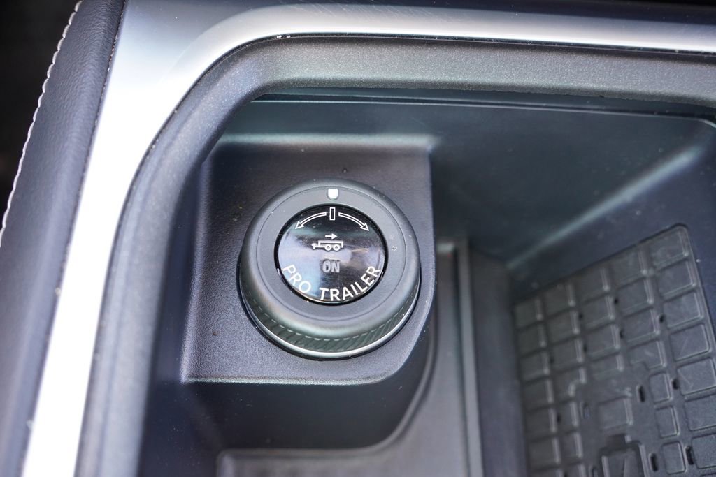 Certified 2025 Ford Expedition Platinum AWD/4WD image 34