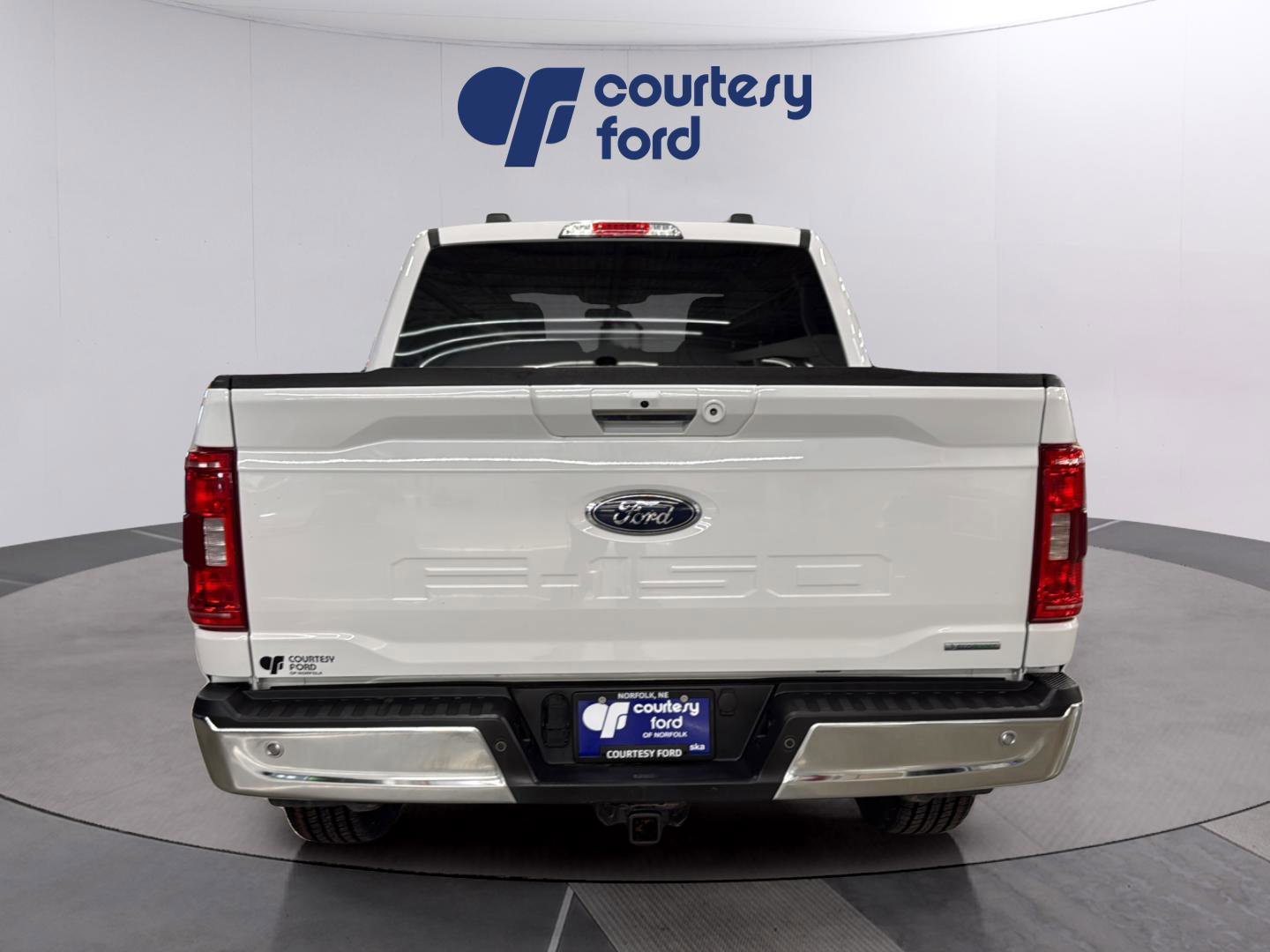 Certified 2022 Ford F150 XLT w/ Equipment Group 302A High image 4