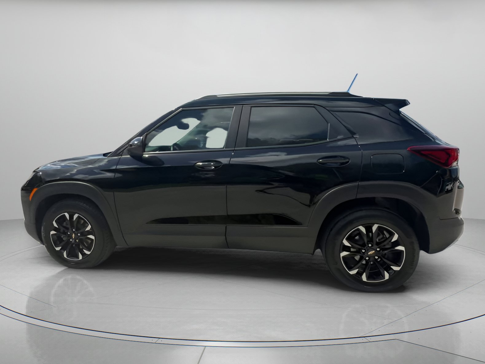 Used 2022 Chevrolet TrailBlazer LT FWD image 19