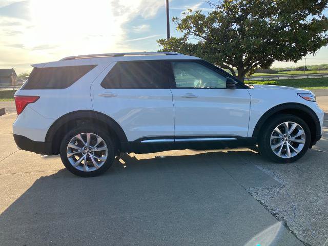 Certified 2023 Ford Explorer Platinum w/ Premium Technology Package AWD/4WD image 6