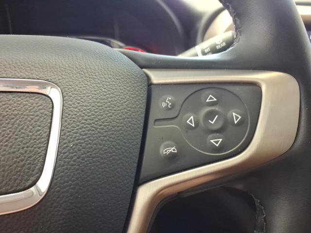 Used 2023 GMC Acadia Denali w/ Denali Ultimate Package AWD/4WD image 18