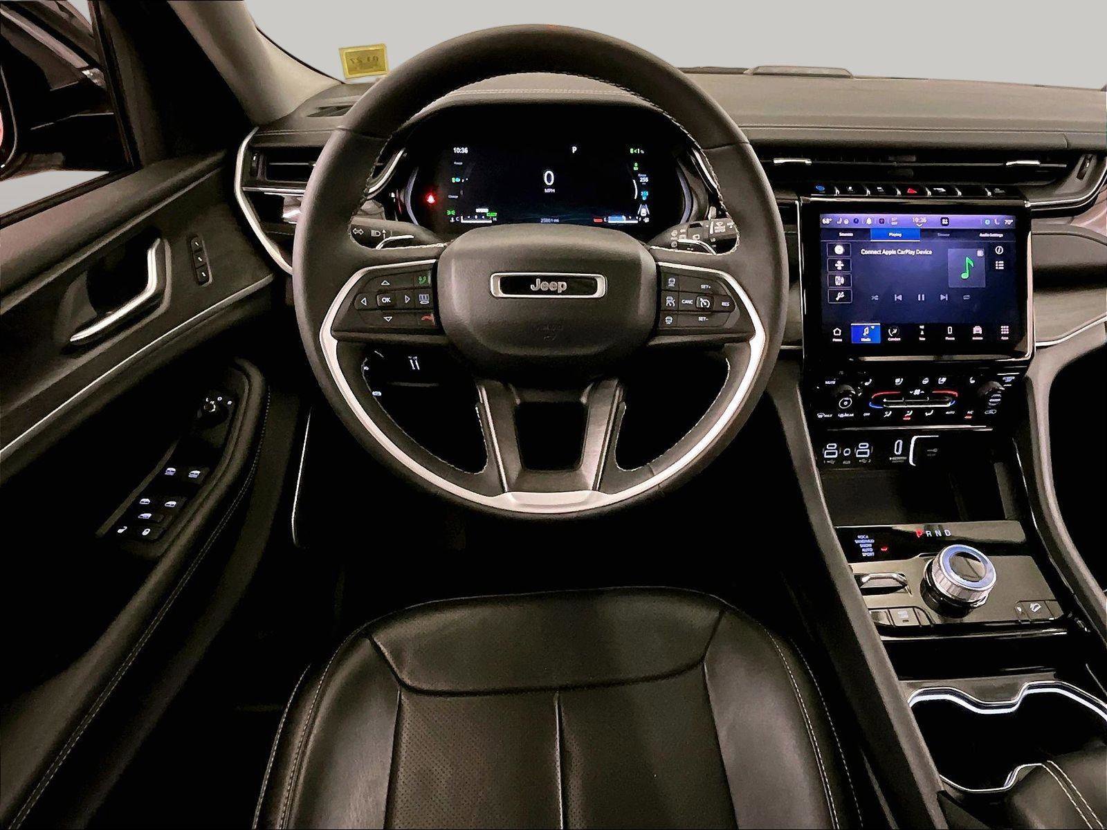 Used 2022 Jeep Grand Cherokee Limited 4xe w/ Luxury Tech Group II AWD/4WD image 5