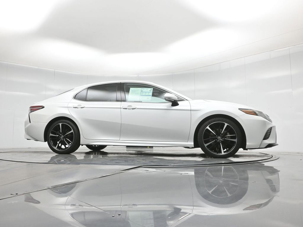 Used 2019 Toyota Camry XSE image 10