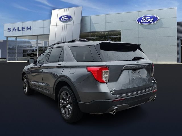 Certified 2022 Ford Explorer XLT w/ Equipment Group 202A AWD/4WD image 4