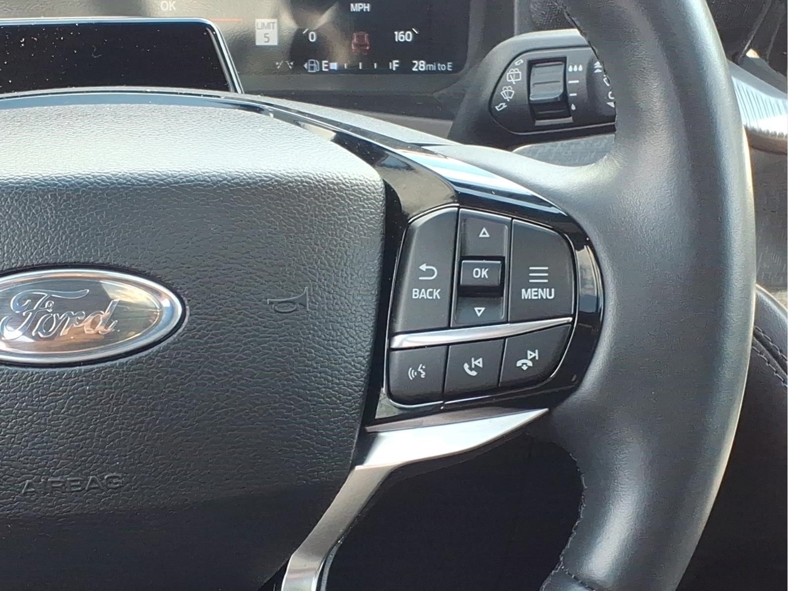 Certified 2025 Ford Explorer Platinum w/ Ultimate Package AWD/4WD image 11
