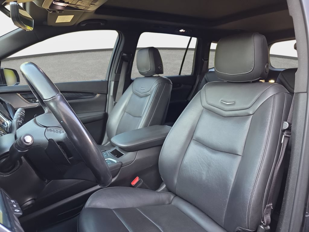 Used 2021 Cadillac XT6 Premium Luxury AWD/4WD image 13