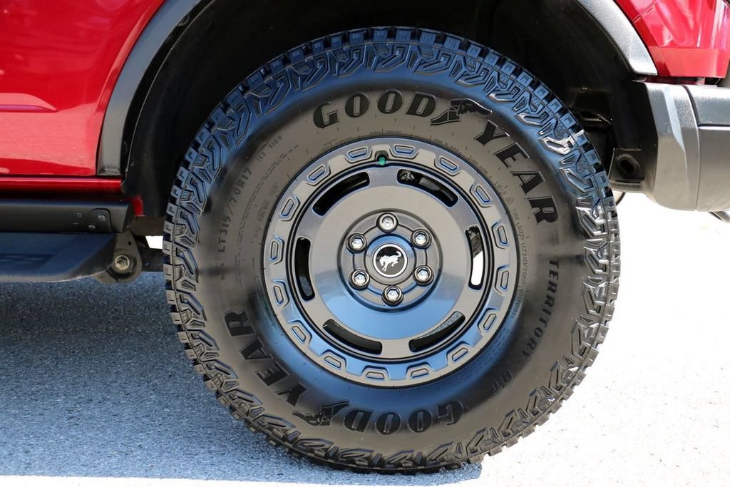 Certified 2025 Ford Bronco Badlands w/ Sasquatch Package AWD/4WD image 9