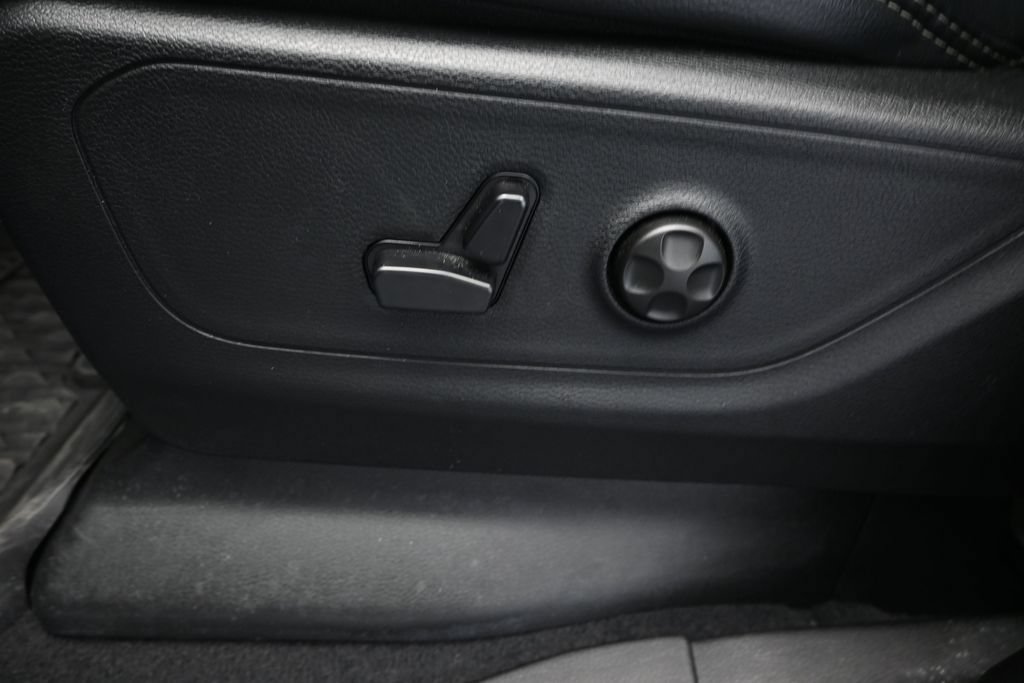 Used 2026 RAM 1500 Rebel w/ G/T Package AWD/4WD image 22