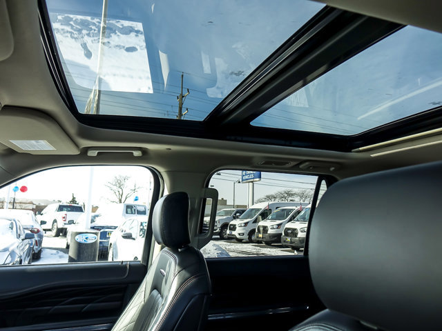 Certified 2019 Ford Expedition Platinum image 11