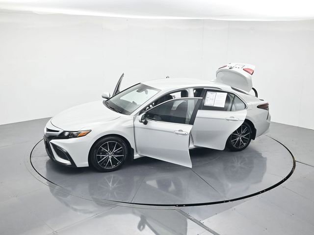 Used 2024 Toyota Camry SE w/ Convenience Package FWD image 46