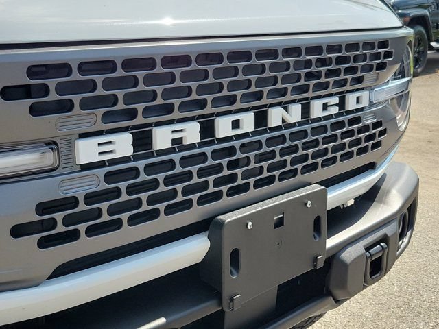 Certified 2025 Ford Bronco Badlands AWD/4WD image 7