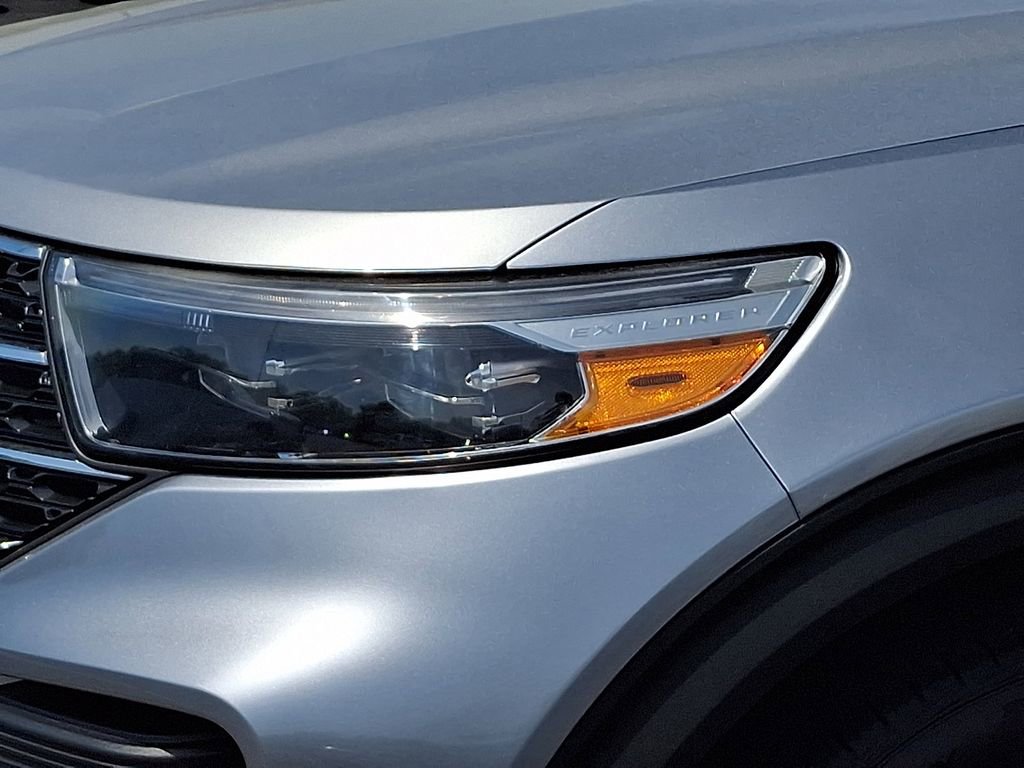 Certified 2021 Ford Explorer XLT AWD/4WD image 9