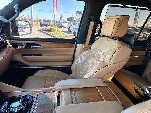 Used 2023 Jeep Grand Wagoneer L Series III w/ Rear Seat Video Group 1 image 16