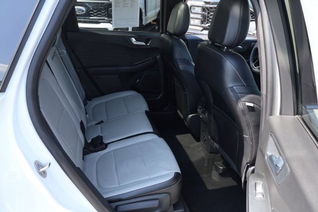 Certified 2024 Ford Escape Platinum AWD/4WD image 26