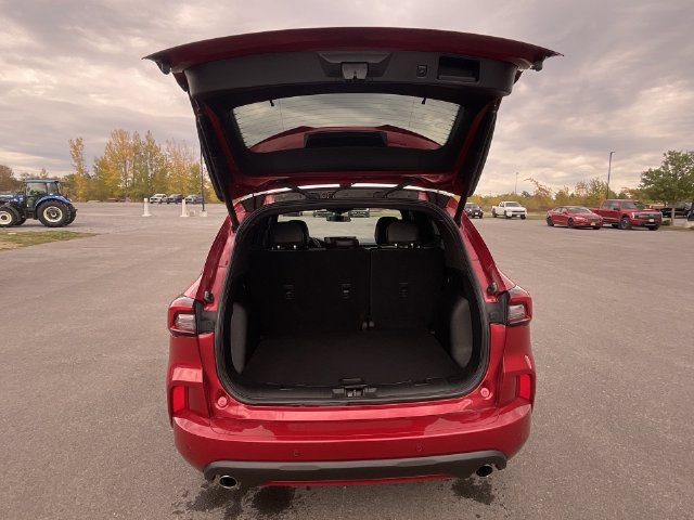 Certified 2024 Ford Escape ST-Line w/ Tech Pack #1 AWD/4WD image 24