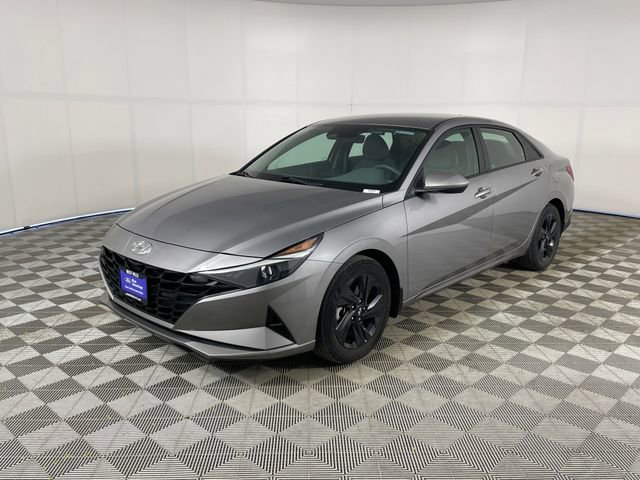 Used 2023 Hyundai Elantra SEL w/ Cargo Package