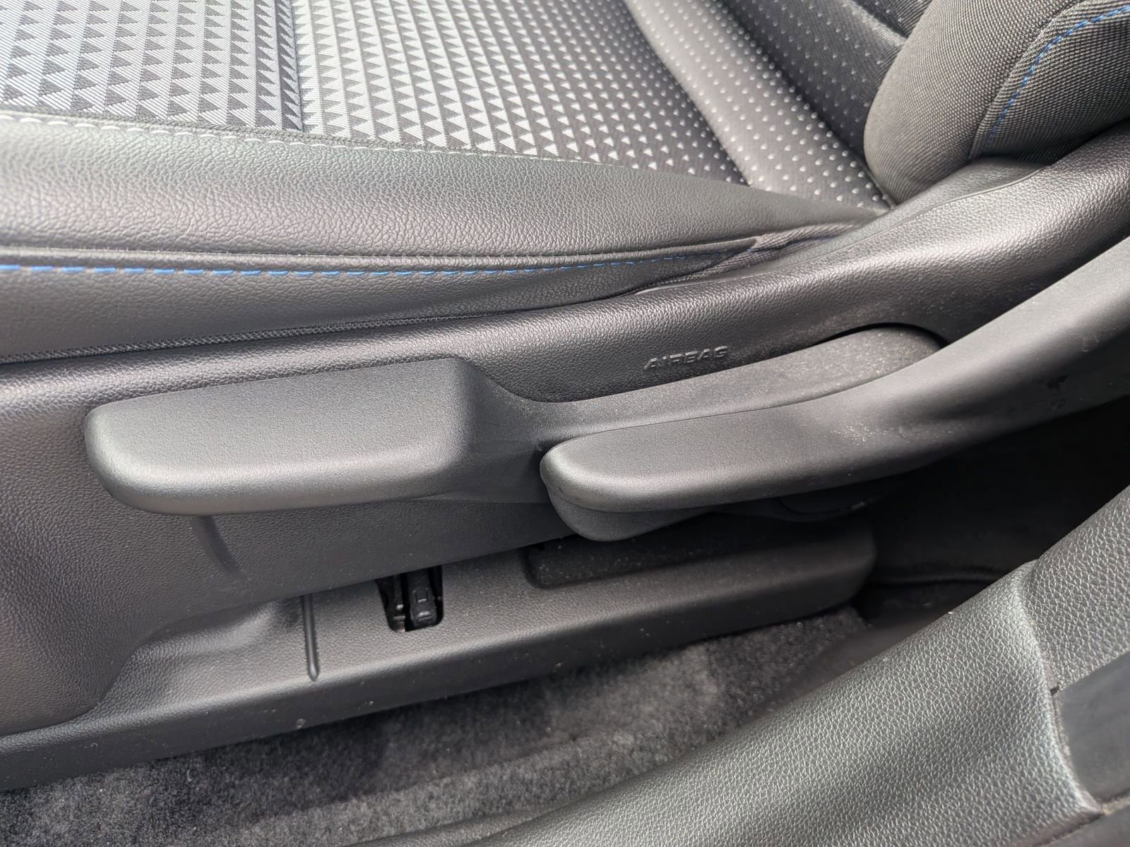 Used 2024 Chevrolet Trax LT w/ Driver Confidence Package FWD image 13