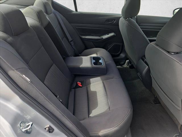 Used 2025 Nissan Altima 2.5 SV FWD image 18