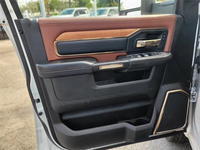 Used 2023 RAM 3500 Limited image 16