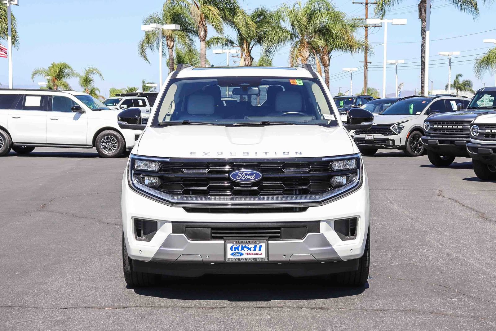 Certified 2025 Ford Expedition Max Platinum w/ Driver's Package AWD/4WD image 2