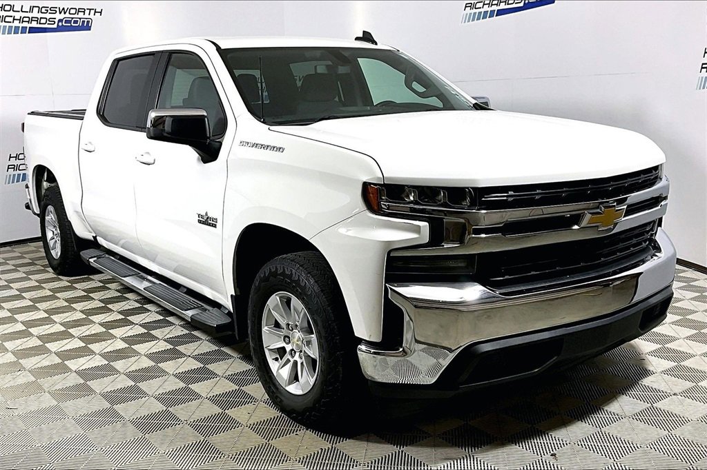 Used 2020 Chevrolet Silverado 1500 LT w/ Texas Edition image 3