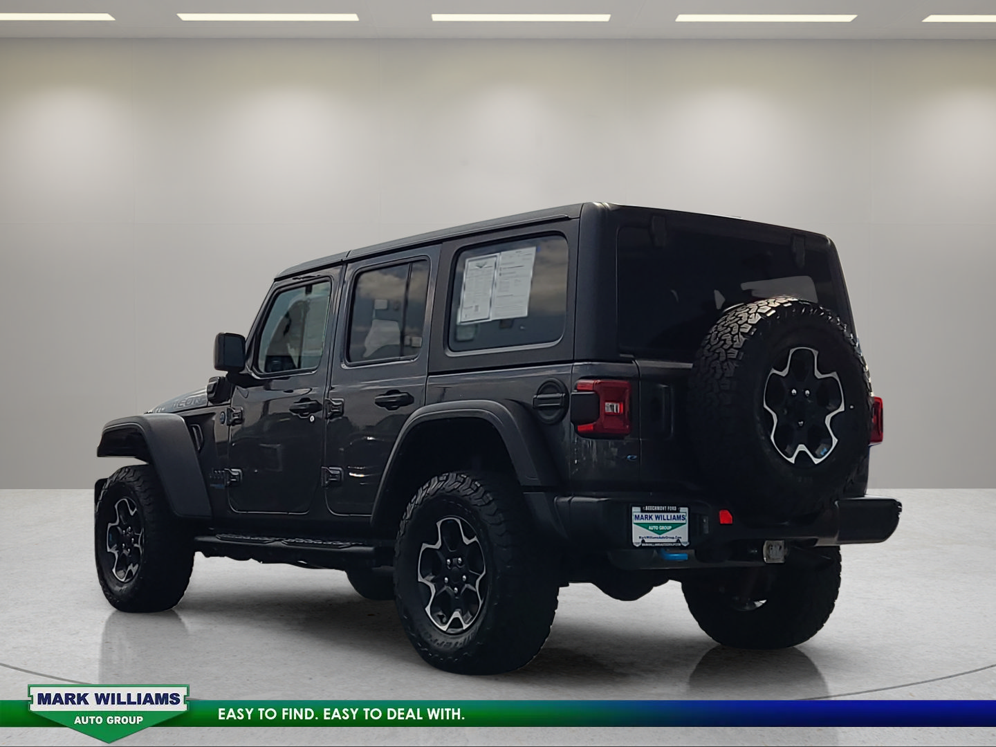 Used 2022 Jeep Wrangler Unlimited Rubicon 4xe AWD/4WD image 6