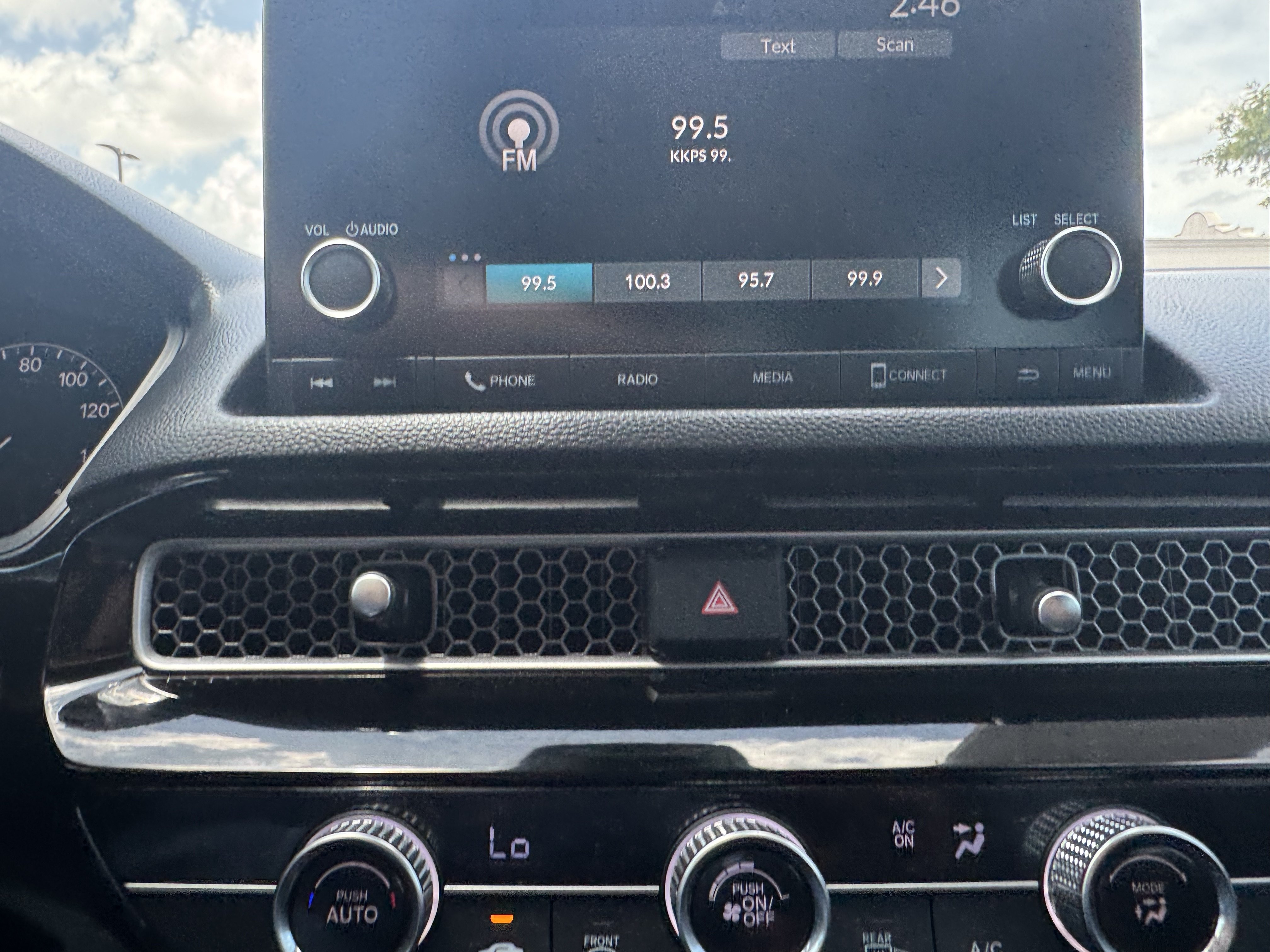 Used 2025 Honda Civic Sport image 11