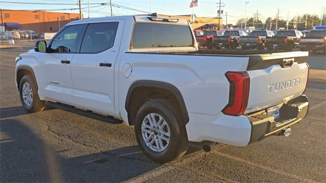 Used 2022 Toyota Tundra SR5 w/ Convenience Package image 7