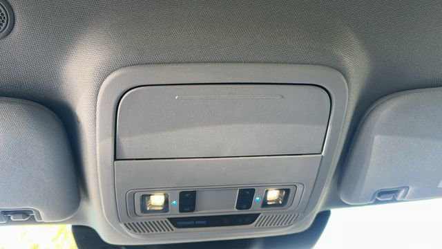 Certified 2022 Ford Explorer XLT w/ Equipment Group 202A image 24