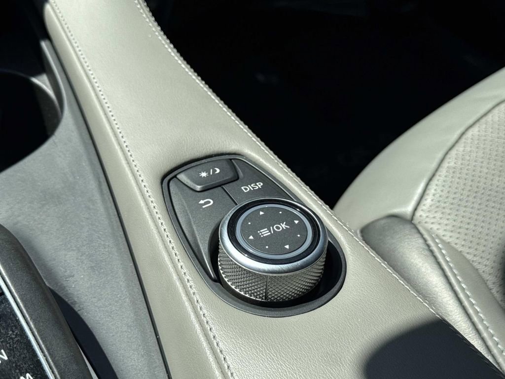 Used 2023 INFINITI QX50 Luxe image 27